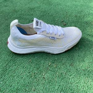 Vans UltraRange VR3 Skate Shoes Sneakers True White VN0A4BXBW00 WOMEN SZ 5 US